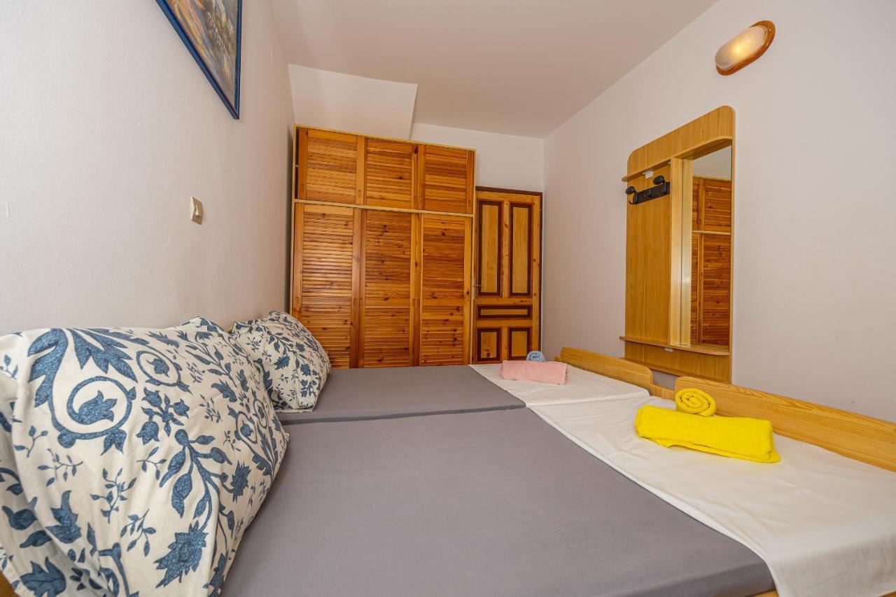 Apartments Francoise Crikvenica Exterior photo